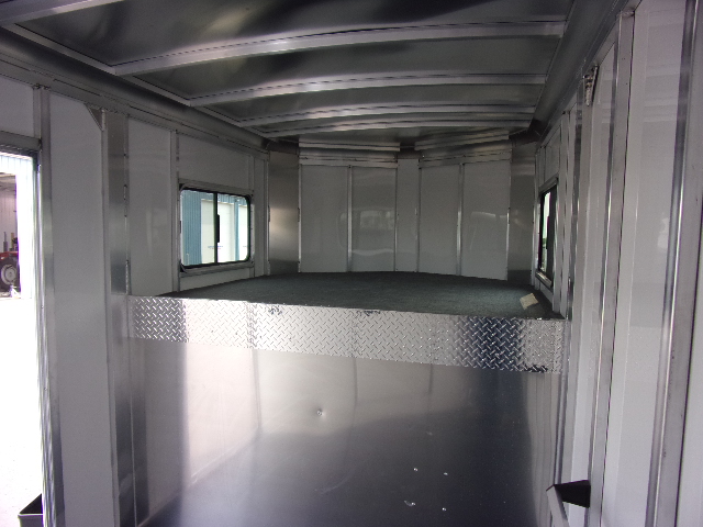 2024 Sundowner Trailers 3 Horse GN Sportman - Image 13