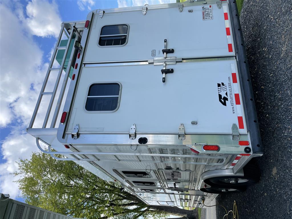 2014 4 Star Trailer Deluxe 3 Horse - Image 4
