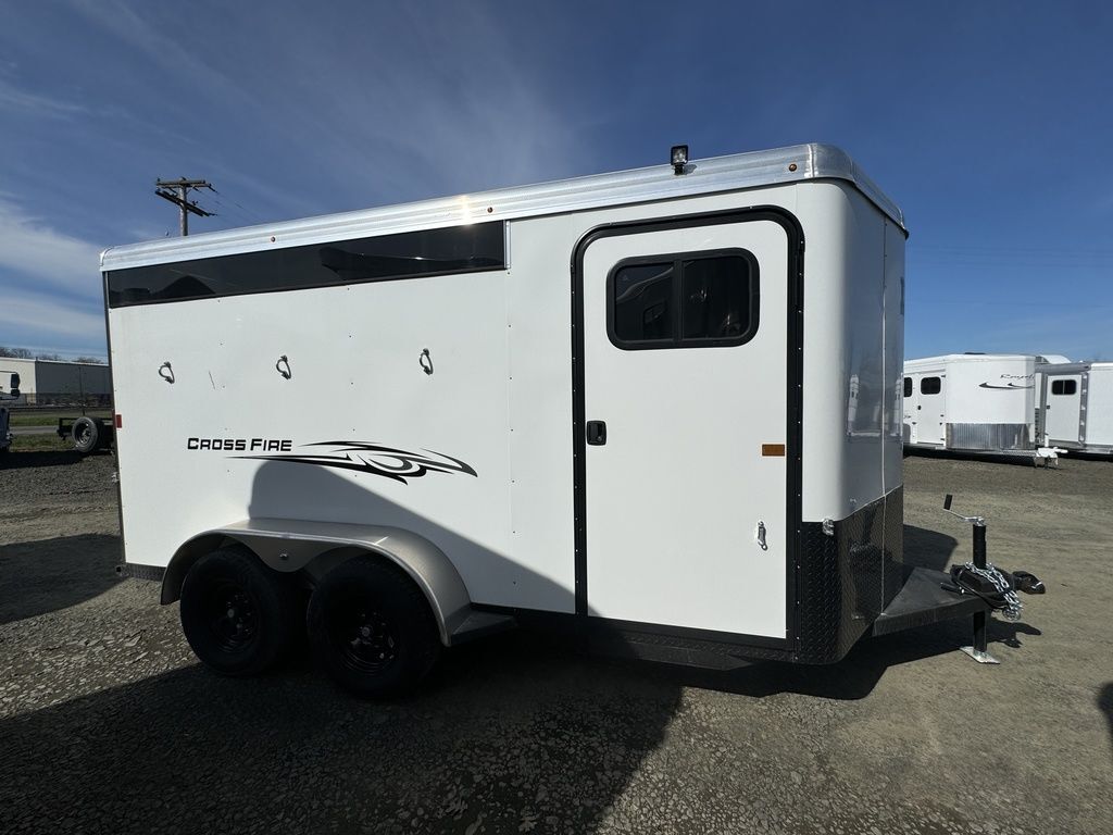 2025 Logan Coach Crossfire 3 Horse Bumper Pull - Image 12