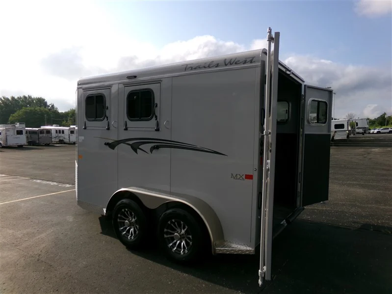 2026 Trails West 2 Horse Adventure MX Titanium Package Gooseneck - Image 7