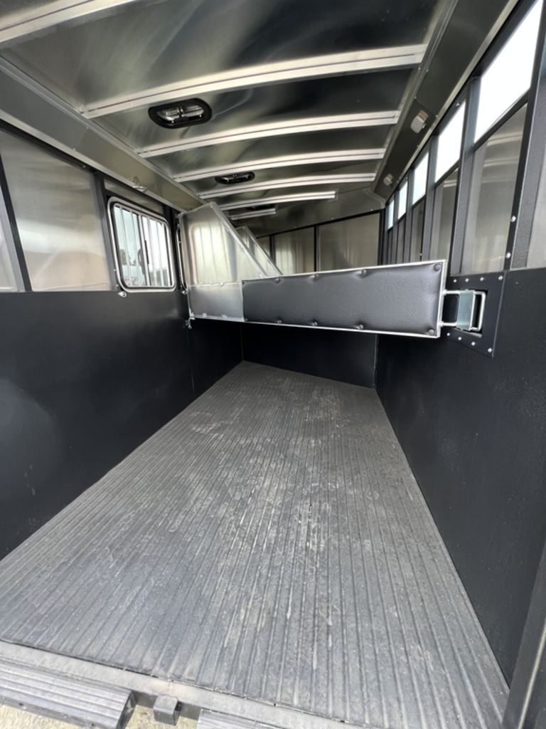 2023 Logan Coach Crossfire 3 Horse Bumper Pull - Image 3