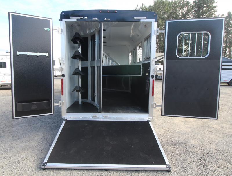 2024 Bison Silverado 7408 4 Horse Slant Load Gooseneck with Living Quarters - Image 15