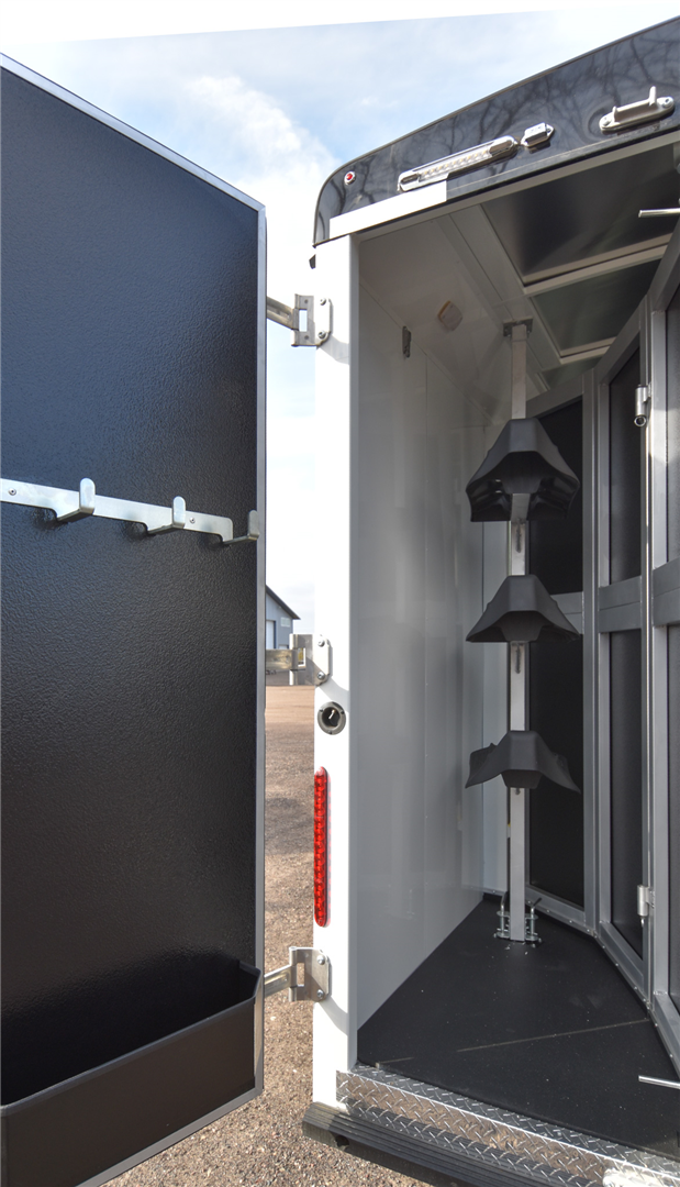 2025 Bison Trailer Ranger 7308 Gooseneck - Image 9