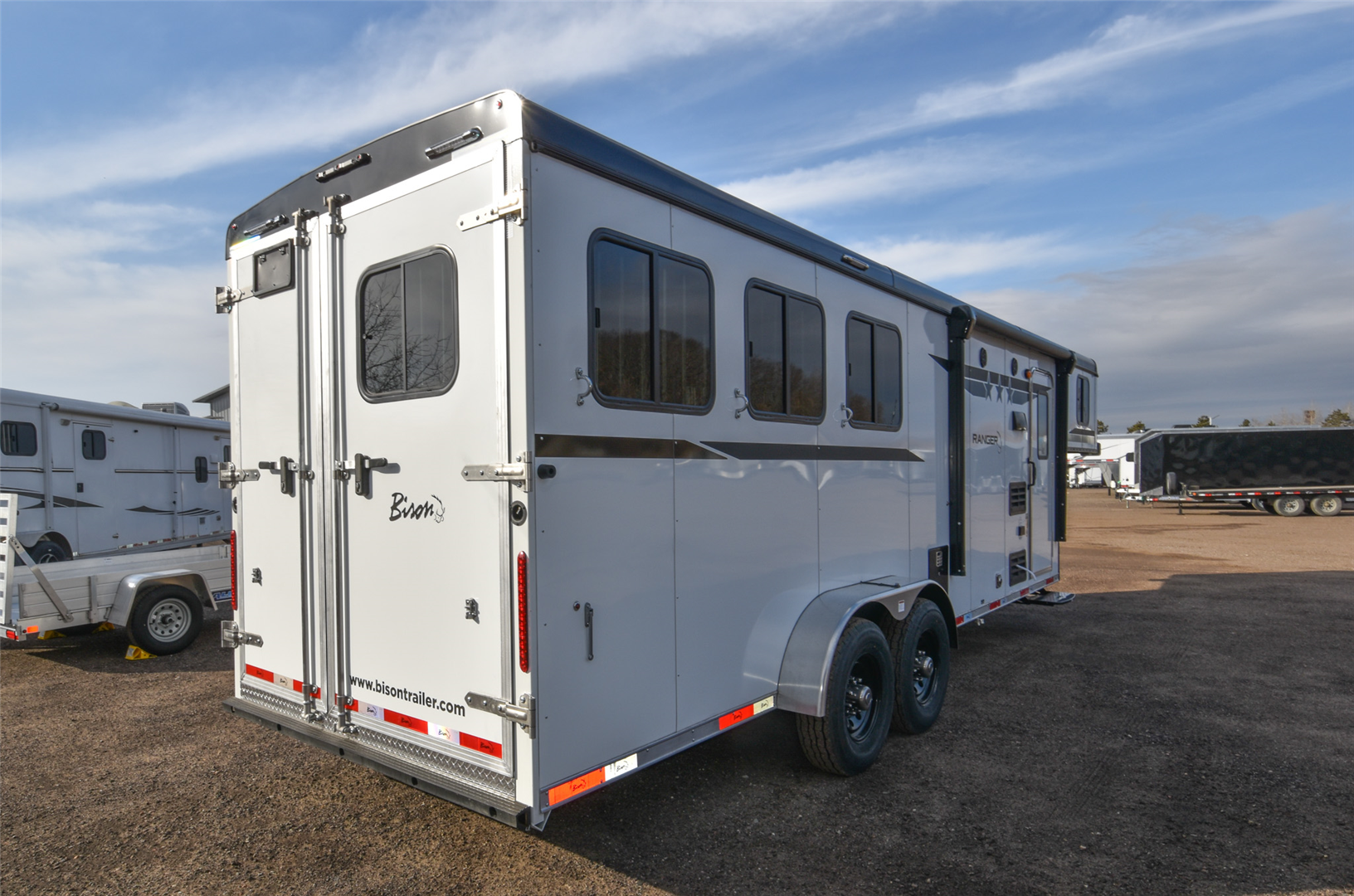 2025 Bison Trailer Ranger 7308 Gooseneck - Image 3