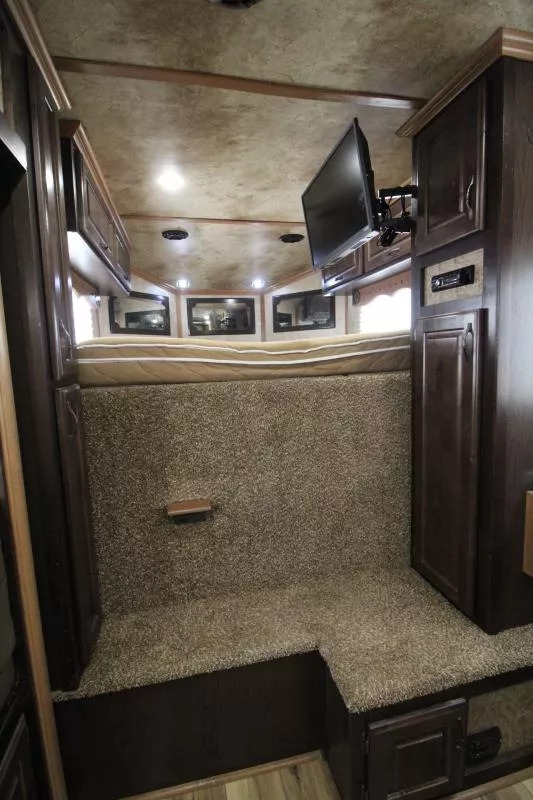 2017 Trails West Sierra 2 Horse Slant Load Gooseneck w/ Slide-Out Living Quarters - Image 8