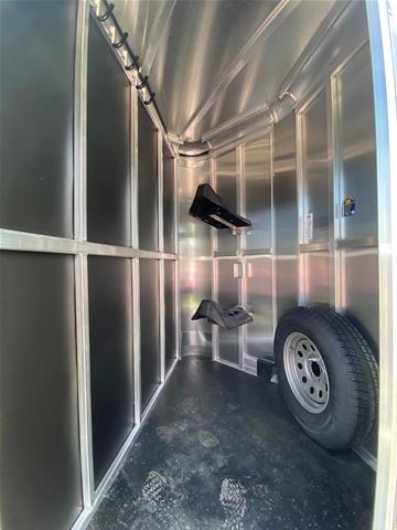 2024 Shadow Trailer 2 Horse Slant Load Bumper Pull w/ Escape Door & Ramp - Image 9