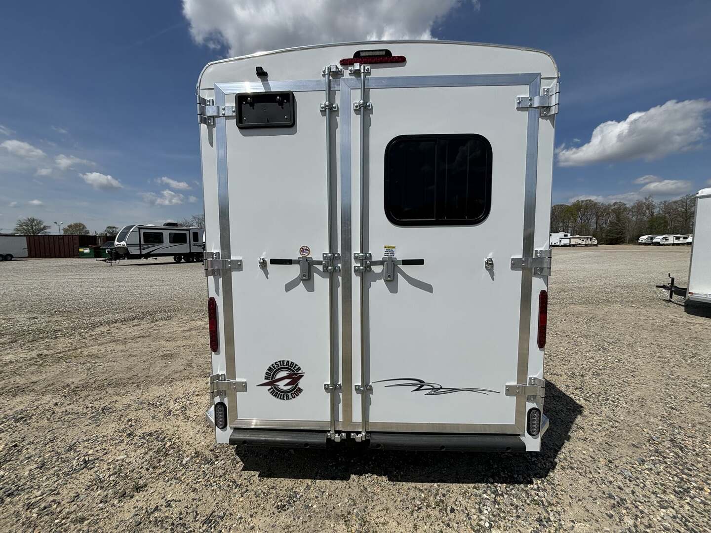 2025 Homesteader Stallion 213SB Bumper Pull - Image 6