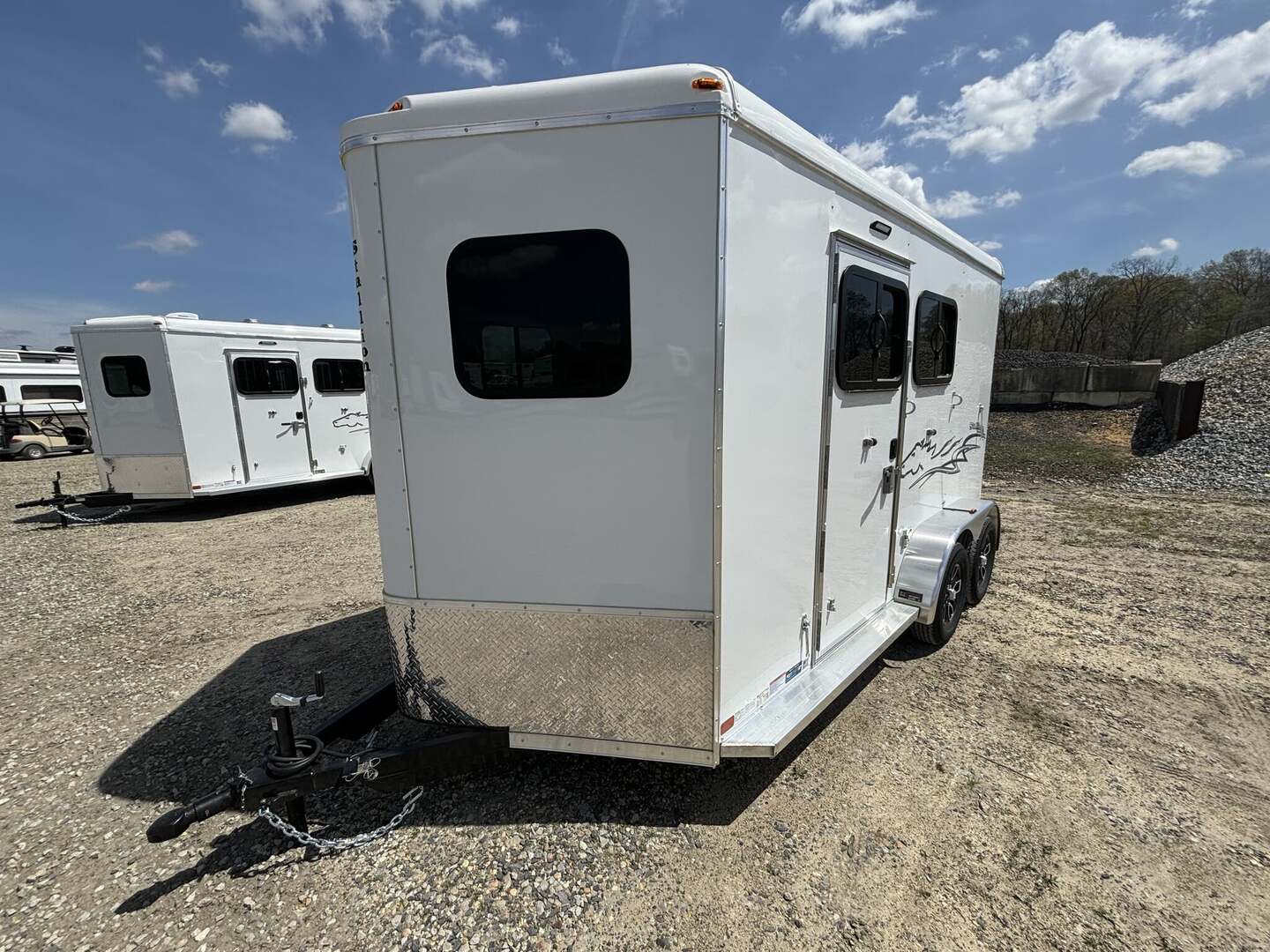 2025 Homesteader Stallion 213SB Bumper Pull - Image 3