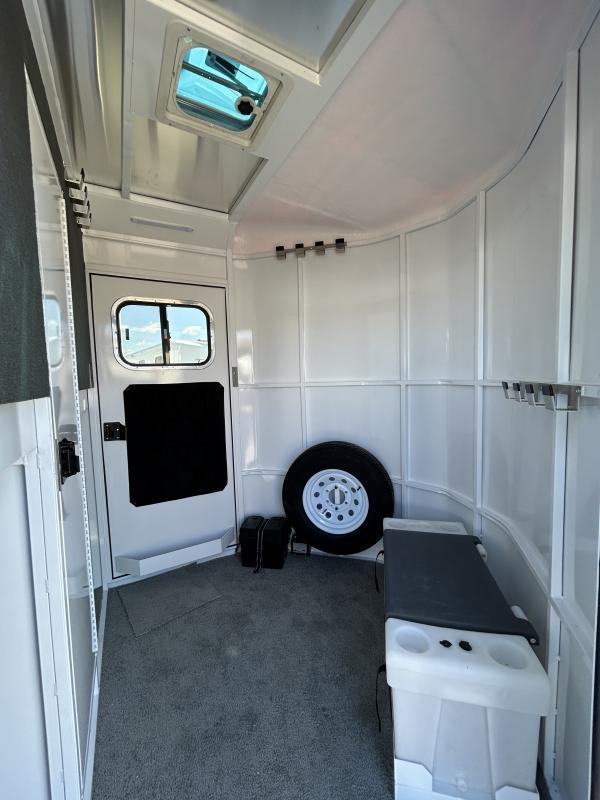 2024 Trails West Royale SxST-Warmblood Straight Load Bumper Pull - Image 12