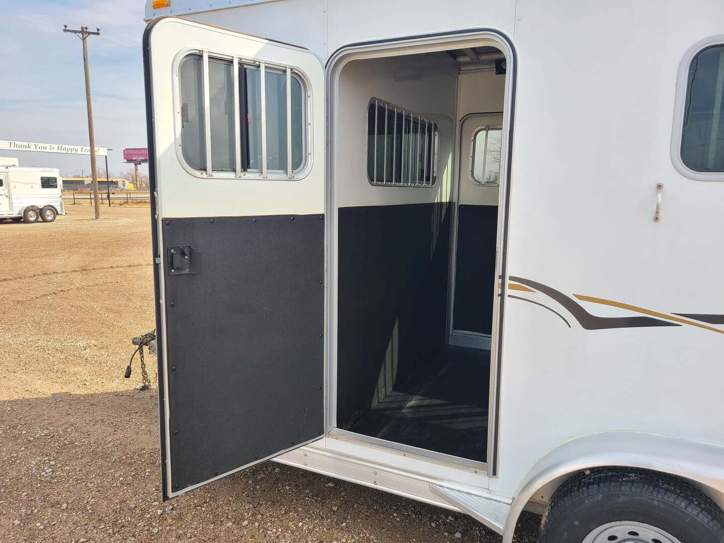 2013 Exiss 720 ST 2 Horse Warmblood Straight Load Bumper Pull - Image 8