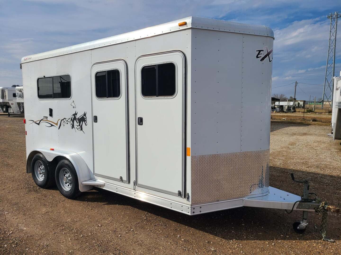 2013 Exiss 720 ST 2 Horse Warmblood Straight Load Bumper Pull - Image 4